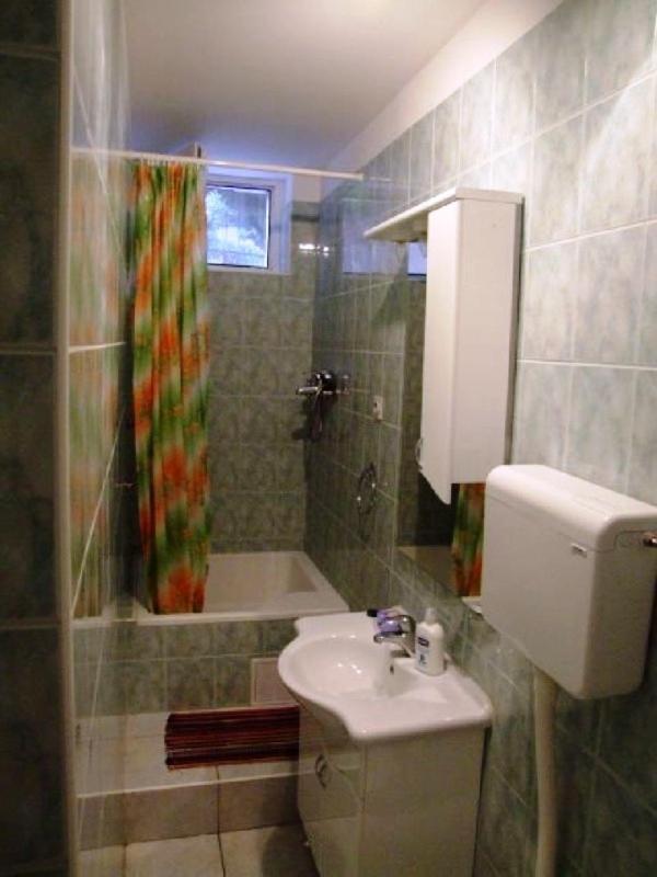Guest House With Garden - Zuvan سبليت المظهر الخارجي الصورة